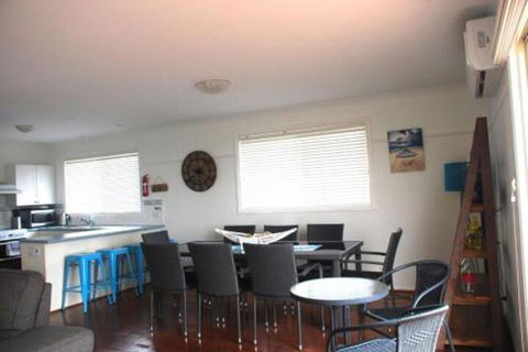 EAGLES NEST VIEWS On TAMARA - Southport Accommodation 4