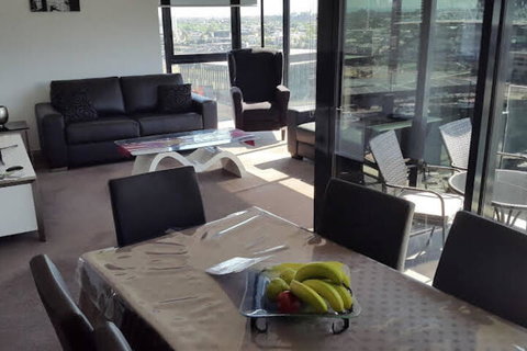 Apartment View Docklands Melbourne - Accommodation Southport 6
