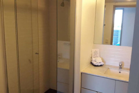 Apartment View Docklands Melbourne - Accommodation Southport 4