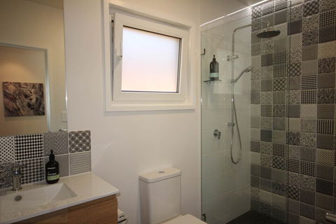 Ducknow On Braeside - Southport Accommodation 2