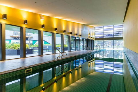 Modern 1 Bedroom In Tranquil Parklands - Southport Accommodation 1