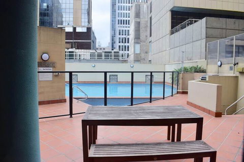Amazing Studio With Pool In Central Sydney - Accommodation Southport 2