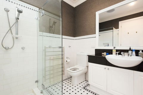 Vaucluse Manor H327 - Southport Accommodation 6