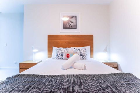 Incredible Riverside Apartment In Brisbane - Southport Accommodation 5