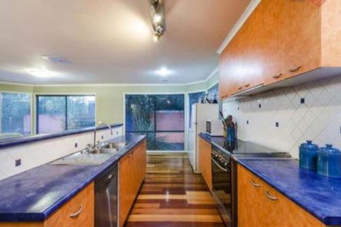 Galahonest Seabrook House West Melbourne - Southport Accommodation 2