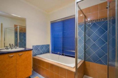 Galahonest Seabrook House West Melbourne - Southport Accommodation 0