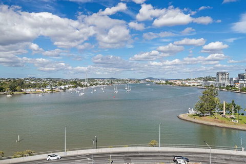 The Hamilton (I715) - Accommodation Southport 4