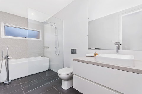 Absolute - Accommodation Southport 3