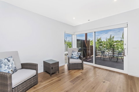 Absolute - Accommodation Southport 5