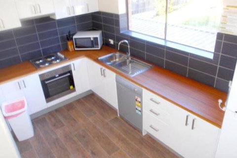 Andorra 2 - Accommodation Southport 0