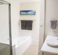 Top Tier Dog Friendly Holiday Home - Southport Accommodation
