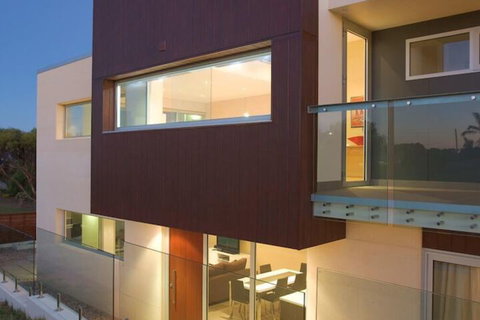 Alouarn Apartment 1 - Accommodation Southport 3