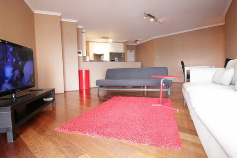 Master Room With Bays View Near Darling Harbour - Accommodation Southport 6