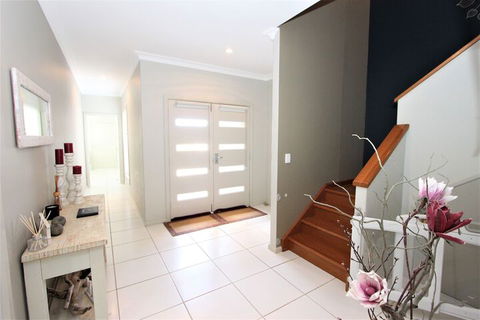 Riverview 2 - Southport Accommodation 2