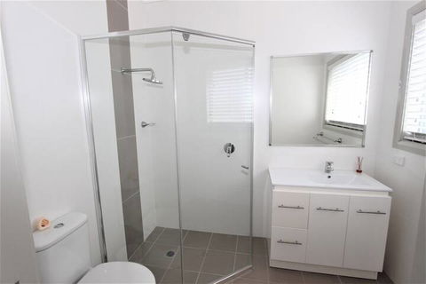 Riverview 2 - Southport Accommodation 6