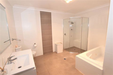 Riverview 2 - Southport Accommodation 3