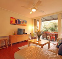 Colour Pop - Rejuvenate Stays - Accommodation Southport