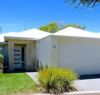 Contemporary Cove - Accommodation Southport