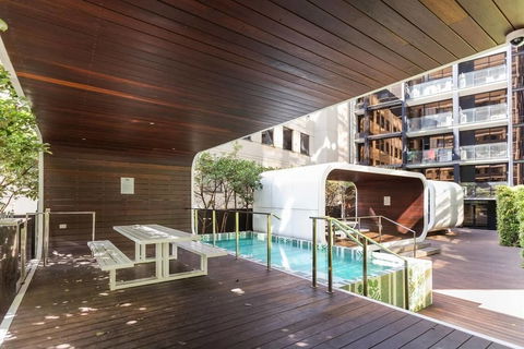 Xanadu Apartments - Southport Accommodation 0