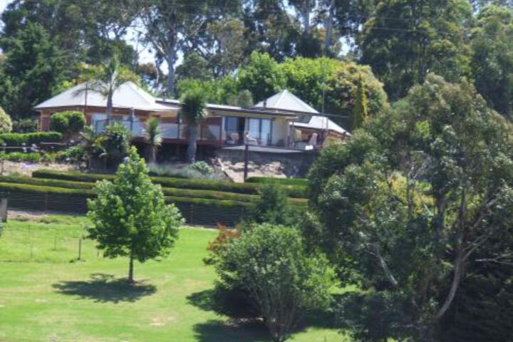 Kiah NSW Southport Accommodation