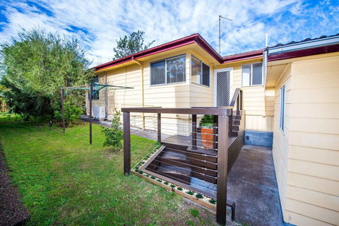 Gretel Cl 4 Nelson Bay - Accommodation Southport 1