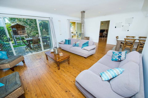 Gretel Cl 4 Nelson Bay - Accommodation Southport 5