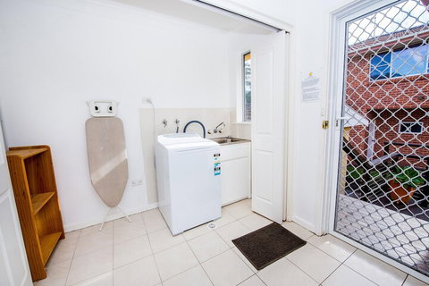 Gretel Cl 4 Nelson Bay - Accommodation Southport 4