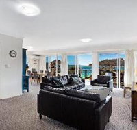 3 Bedroom Apartment Albacore Unit 6 12 Ondine Close - Southport Accommodation