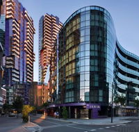 Melbourne port wharf Big bed room - Southport Accommodation
