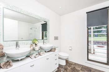 Augustine - Accommodation Southport 6