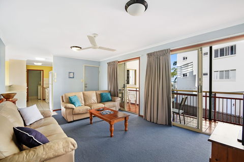 Vaai Moana - 5/10 Oriole Avenue - Southport Accommodation 5
