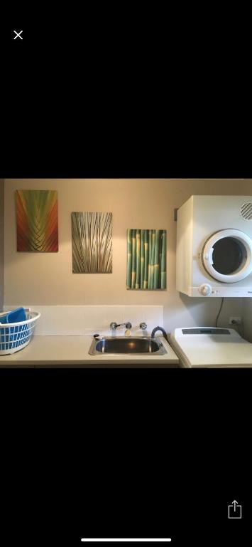 Relaxarna - Accommodation Southport 1