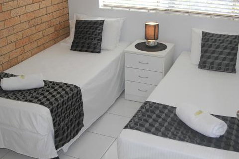 Kabi Super Saver - Accommodation Southport 5