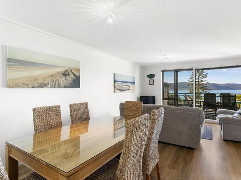 APARTMENT 26 PACIFIC APARTMENTS Walk To Town - Accommodation Southport 5