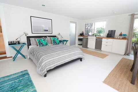 Corella Studio Apartment In Raffetys Resort - Southport Accommodation 2