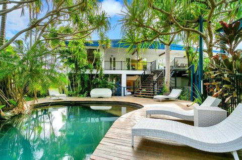 SANTORINIatPALM COVE - Accommodation Southport 0