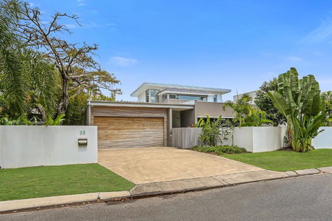 Go With The Flow Noosa Sound - Accommodation Southport 6