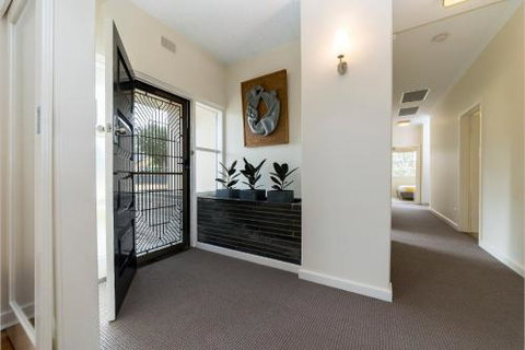 Barossa Idyll - Accommodation Southport 5