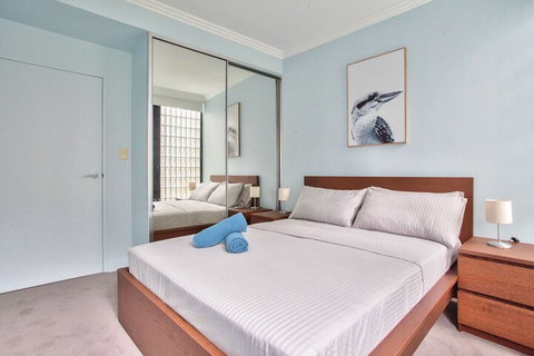 Apartment CBD Jones Bay - Accommodation Southport 0