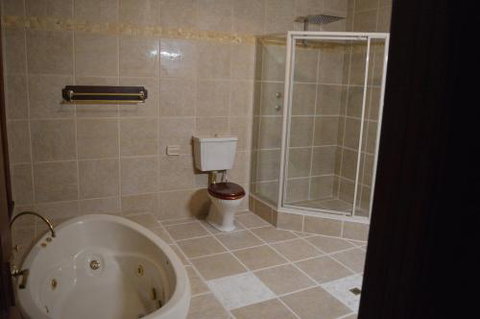 Gargoyle Lodge - Accommodation Southport 6