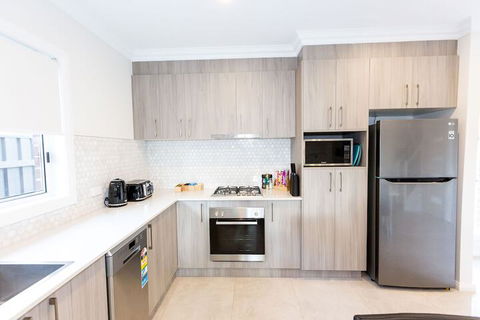 Wagga Apartments 5 - Southport Accommodation 1