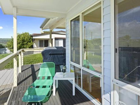 VALLEY VIEWS 10 Valley Heights Drive - Southport Accommodation 1