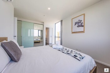 Gold Coast Broadbeach Holiday 2bed2bath Walk To Beach+parking Qbr004 - Accommodation Southport 4