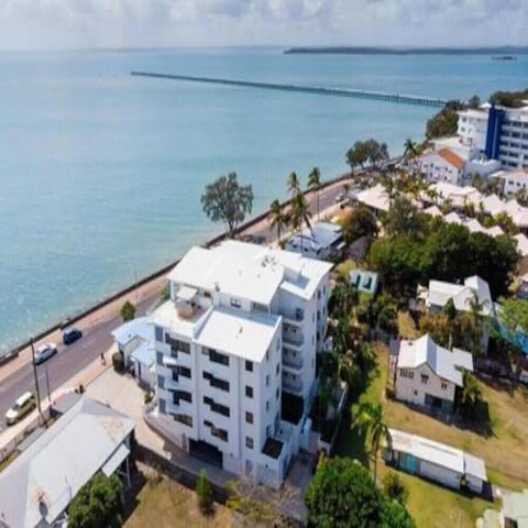 1 Bedroom Apt Ocean View Urangan - Southport Accommodation 1