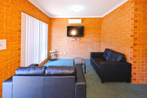 Abrolhos Reef Lodge - Southport Accommodation 6