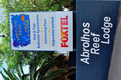 Abrolhos Reef Lodge - Southport Accommodation 0