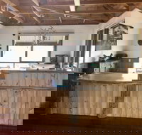 Daysy Hill Country Cottages - Southport Accommodation