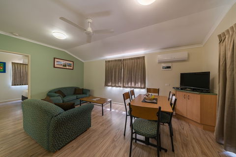 Capricorn Caves - Caravan Park - Southport Accommodation 5