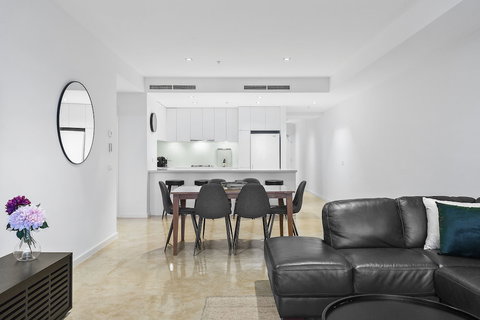 Melbourne Holiday Apartments Flinders Wharf - Accommodation Southport 1