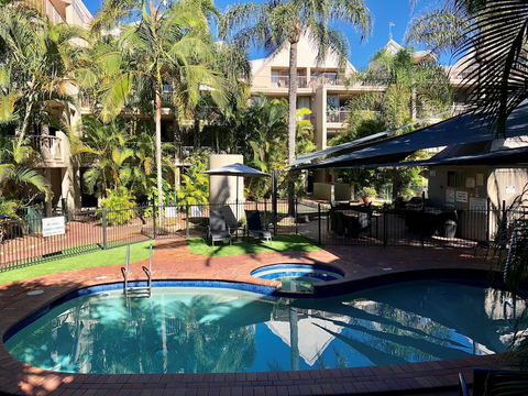 Sanctuary Beach Resort - Southport Accommodation 3